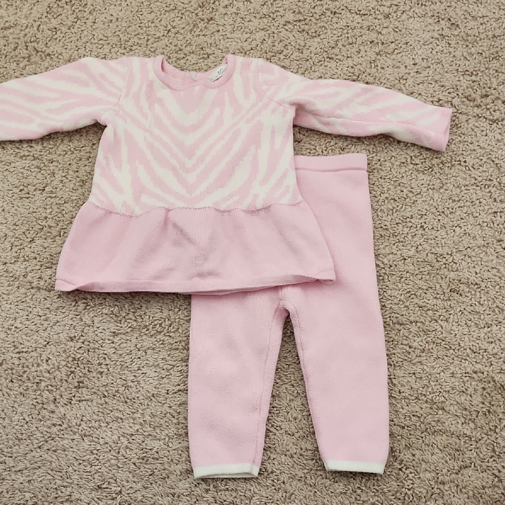Miniclasix Pink and White Baby Outfit
